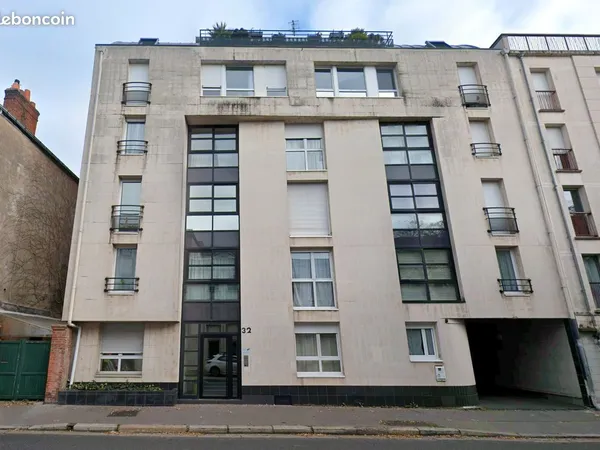 Parking exterieur 32 mirabeau