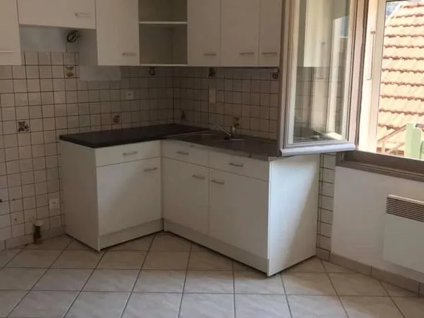 Appartement T2 rénové de 45 m² avec balcon - Emplacement idéal à Cluses