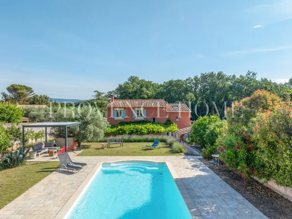 Maison 5 pièces 180 m²