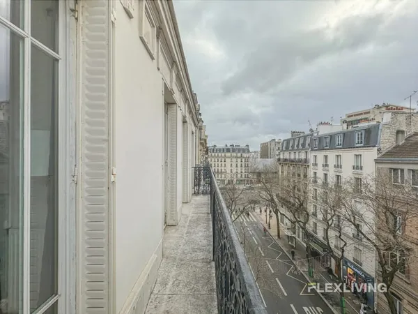 DANS IMMEUBLE PDT MAGNIFIQUE 4P + BALCON AU 5EME ETAGE ASC