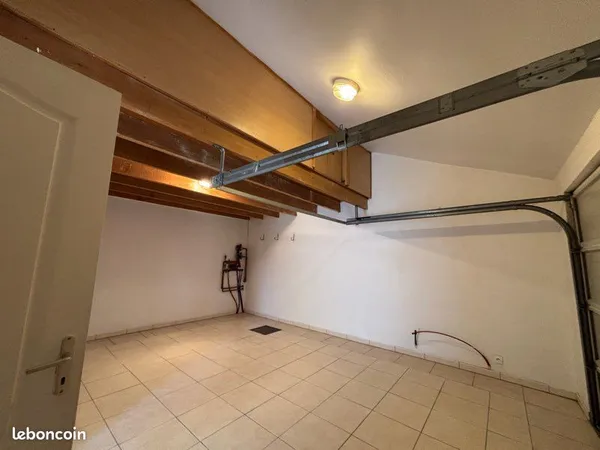 Maison garage jardin
