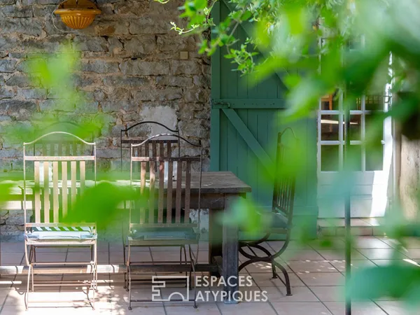 Maison bourgeoise au coeur d'un village de Bourgogne