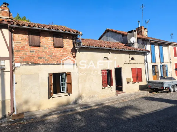 Maison à rénover idéal pour investisseur ou premier achat.