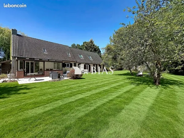 Maison 7 pièces 140 m²