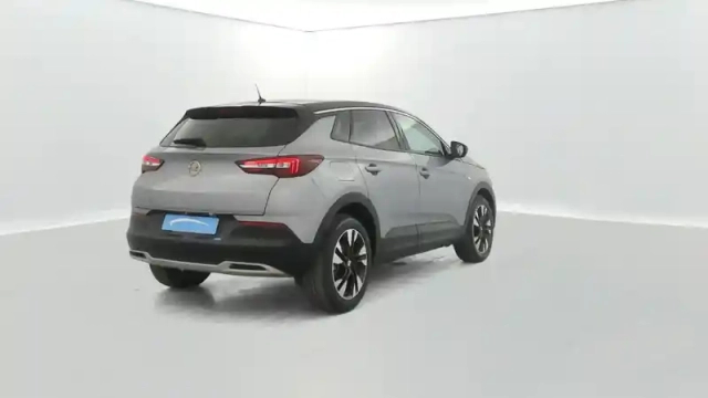 Opel Grandland X 1.5 diesel 130 ch bva8 elegance business 5p — photo 5
