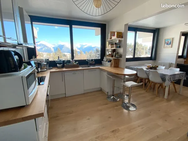 Lot T4+T2 meublés ou T6 avec vue panoramique et parking