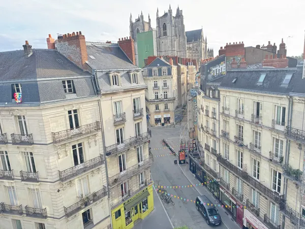 T1 Vue Cathédrale