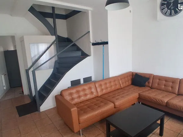 Immeuble 6 pièces 90 m²