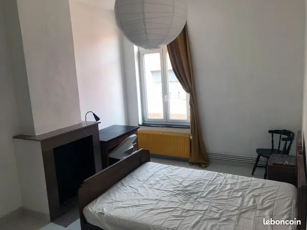 JOLIE CHAMBRE 15m2 dans une MAISON A PARTAGER