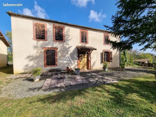 Propriété 7 pièces 180 m²