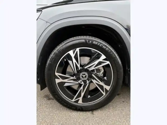 Mercedes Glb 250+ avec technologie eq limit — photo 9