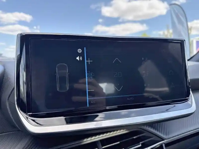 Peugeot 2008 puretech 100 s&amp;s bvm6 — photo 12