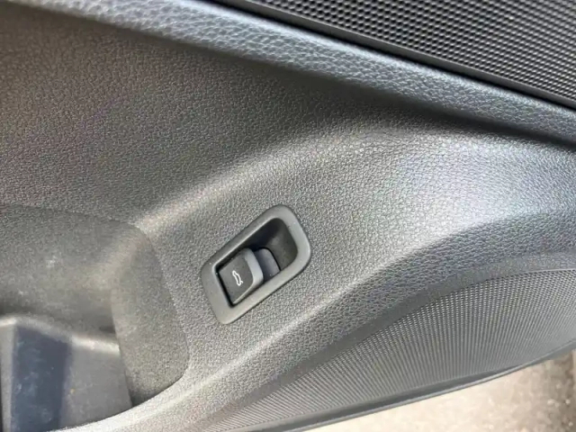 Audi Q2 35 tfsi 150 s tronic 7 — photo 54