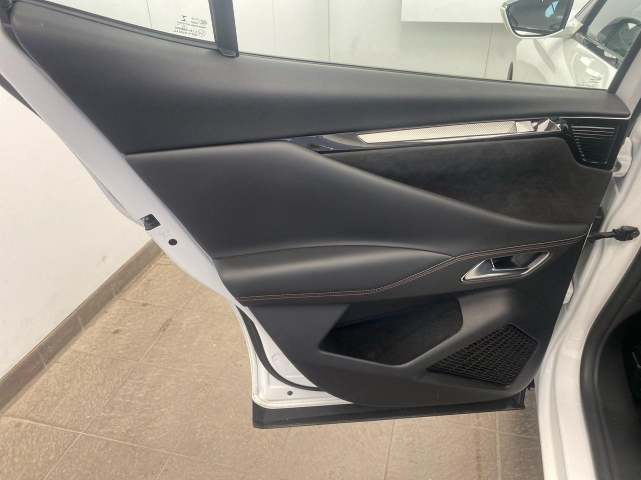Ds Ds 4 hybride e-tense 225 eat8 performance line — photo 21