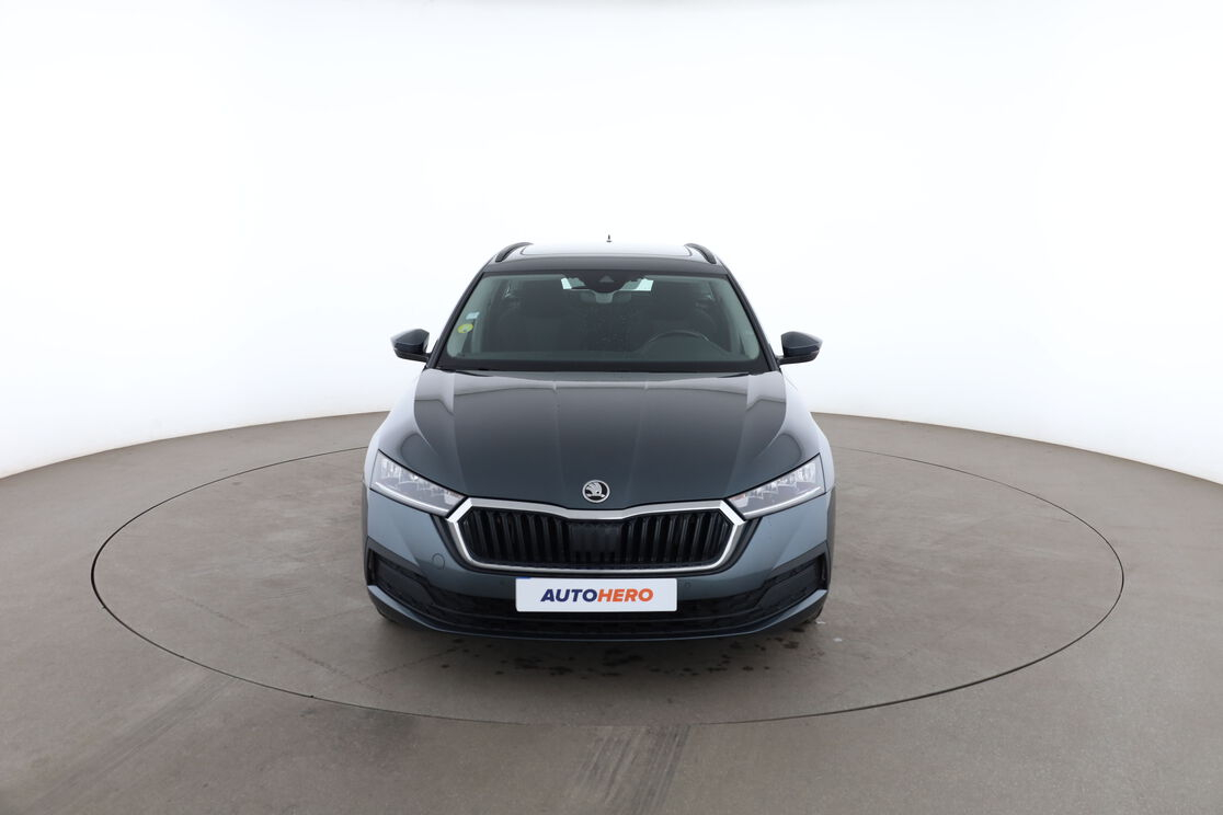 Skoda Octavia Combi 2.0 TDI SCR Business DSG7 — photo 8