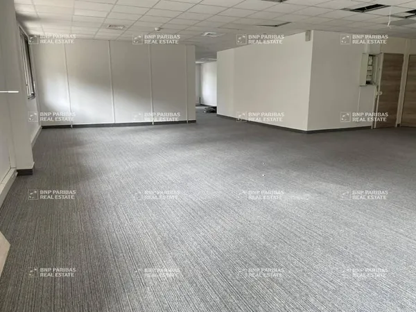 Bureaux 278 m²