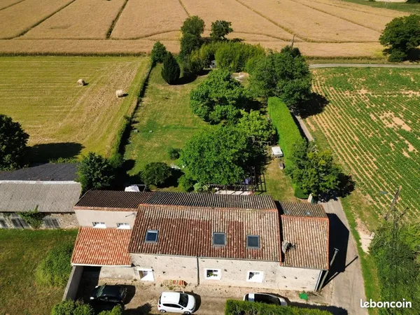 Longère familiale + Logement indépendant + 2000m2 de terrain