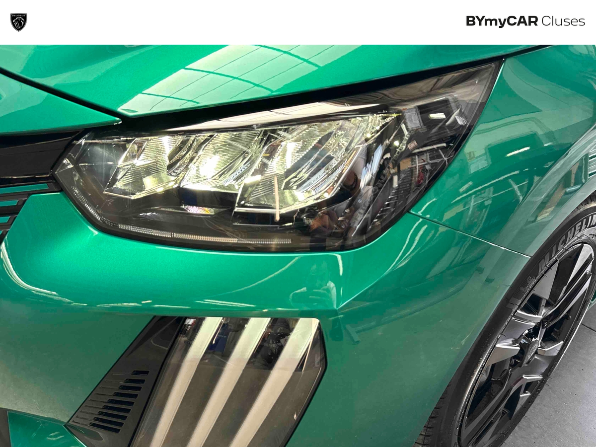 Peugeot 208 Hybrid 110 ch e-DCS6 — photo 29