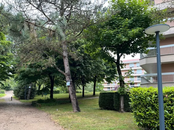 Appartement 2P 52,2 m² rénové + balcon+cave+parking