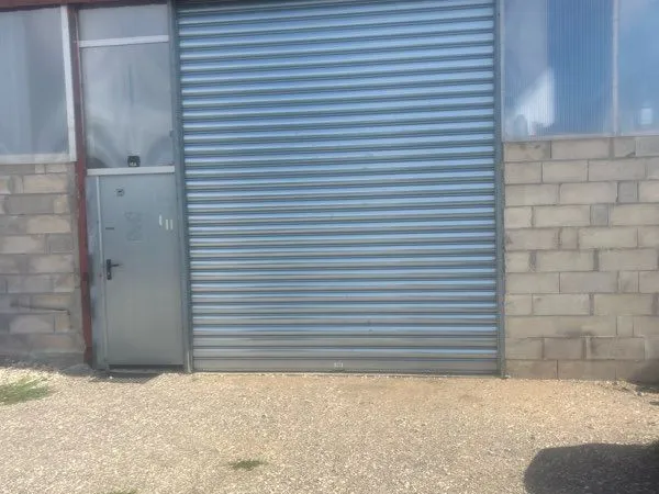Local d’activité et entrepôt Location Avrigney-Virey  75m² 350€