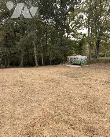 Terrain 2516 m²