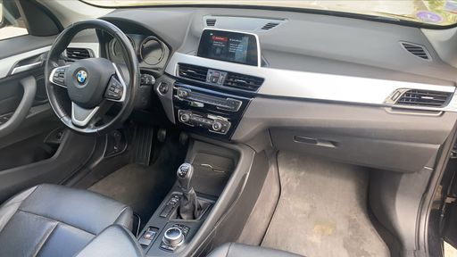 BMW X1 sDrive 18i 140 - Business Design – 2019 – 97629 km – Essence – Boîte Manuelle — photo 31
