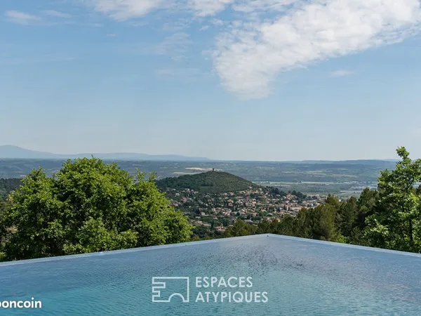 Propriété 7 pièces 200 m²