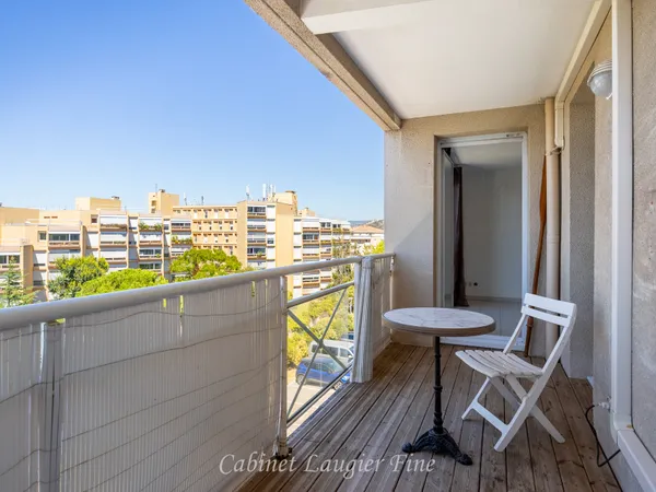 Appartement de Type 2 ** Résidence Marveyre ** Vue sur la Me