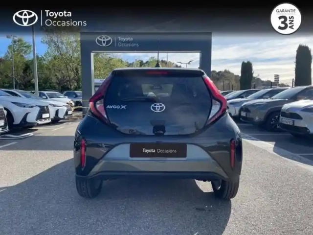 Toyota Aygo x 1.0 vvt-i 72ch design s-cvt — photo 4