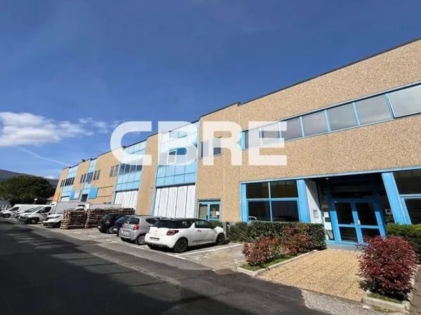 Bureaux 377 m²
