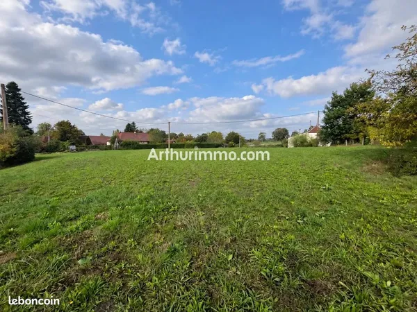 Terrain 3000 m² Maynal