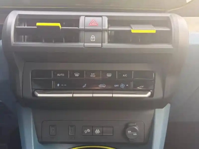 Fiat Panda grande  electrique 113ch icône — photo 10