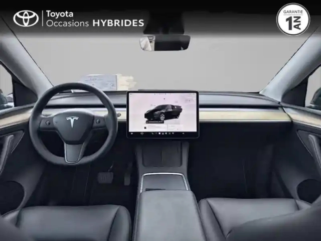 Tesla Model Y standard rwd — photo 8