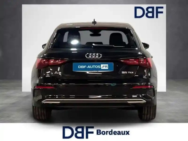 Audi A3 35 tdi 150 s tronic 7 design luxe — photo 4