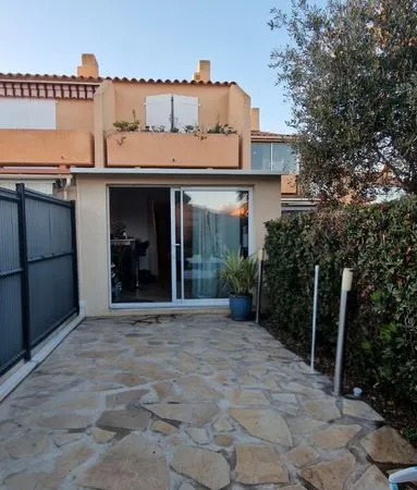 Appartement 28m2 refait à neuf avec extérieur de 25m2 idéal investissement locatif