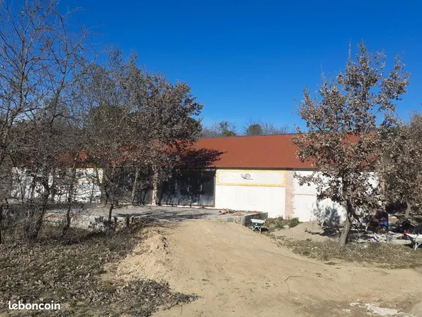 Terrain agricole avec hangar 350 m2