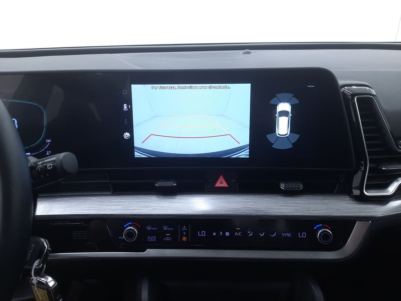 Kia Sportage — photo 14