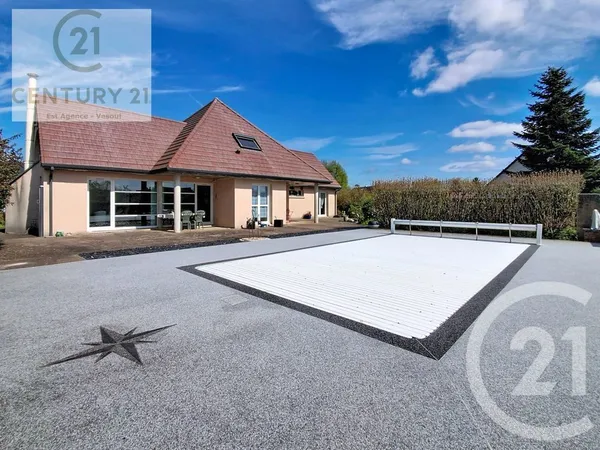 Maison 6 pièces 203 m²
