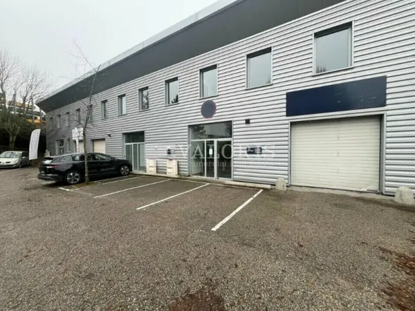 LOCAL D'ACTIVITE - ATELIER à LOUER