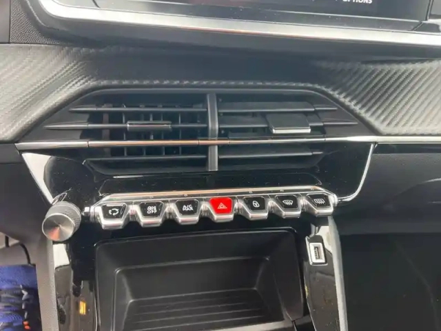 Peugeot 208 puretech 100 s&amp;s bvm6 — photo 20