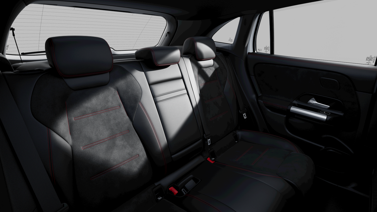 Mercedes EQA 300 4Matic — photo 12
