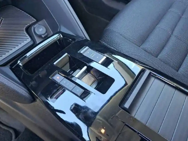 Citroën C4 e- 156 ch autonomie étendue — photo 14