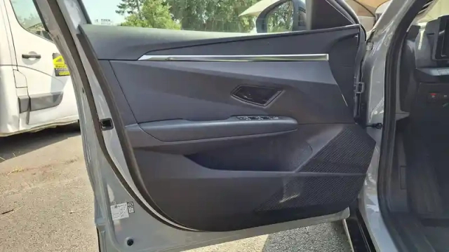Renault Megane e-tech ev60 220 ch optimum charge — photo 38