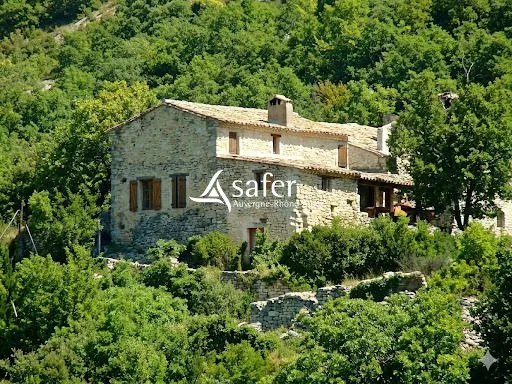 Maison 7 pièces 146 m²