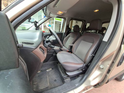 Fiat Doblo 1.6 MultiJet 120 - Trekking – 2017 – 152113 km – Diesel – Boîte Manuelle — photo 6