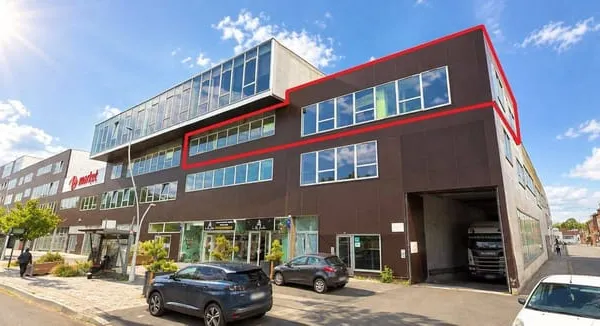 Bureaux 266 m²
