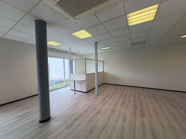 Bureaux 88 m²