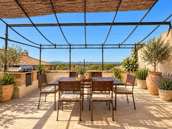 Maison 10 pièces 242 m²