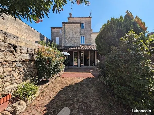 Maison 7 pièces 162 m²