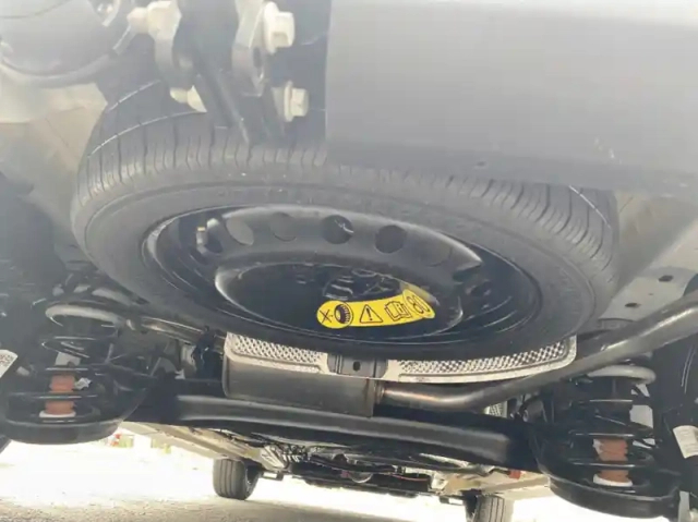Ford Transit Courier fourgonnette 1.0 ecoboost 100ch cabine approfondie trend — photo 29
